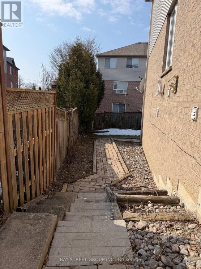 Building Photo - 149 Millcliff Cir