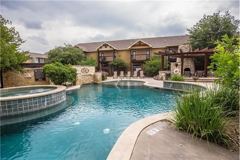 2410 S 2nd St Unit 1057, Waco, TX 76706 Room for Rent in Waco, TX