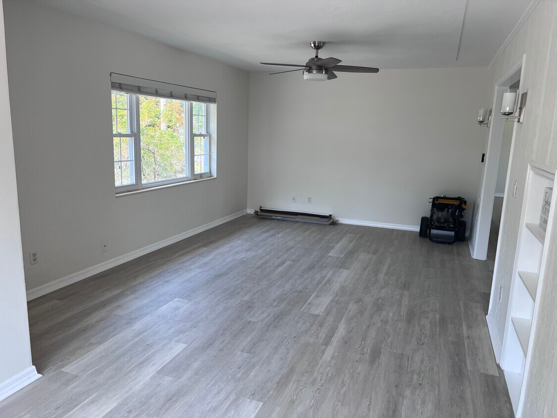 Photo - 2284 Bougainvillea St (Sarasota, FL)