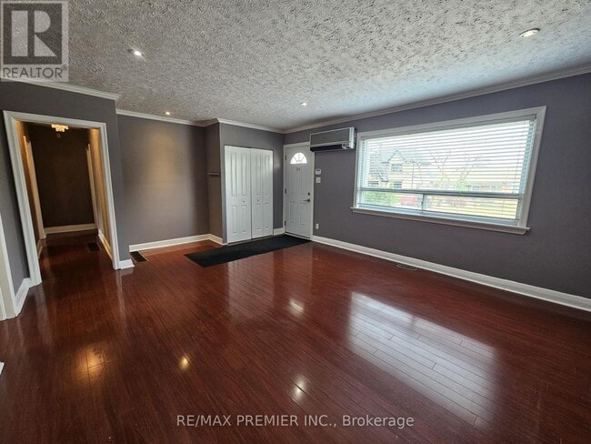Building Photo - 147 Calvington Dr