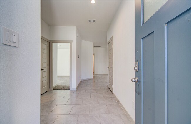 Foto del edificio - 4930 Natchez Trce