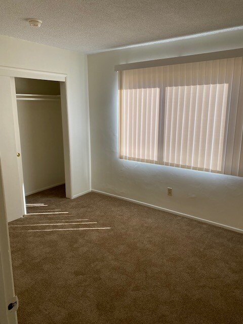 Foto del edificio - 26354 Western Ave