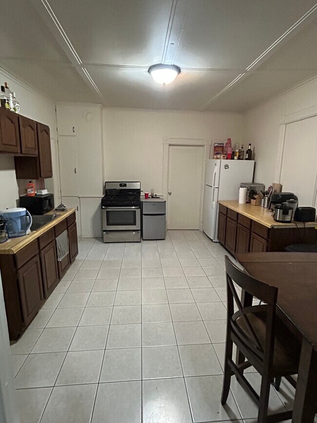 Foto del edificio - 826 Cherry St