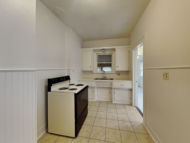 Foto del edificio - 3333 W 6th St