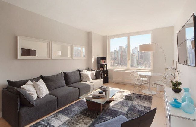 Foto del edificio - 550 W 45TH St