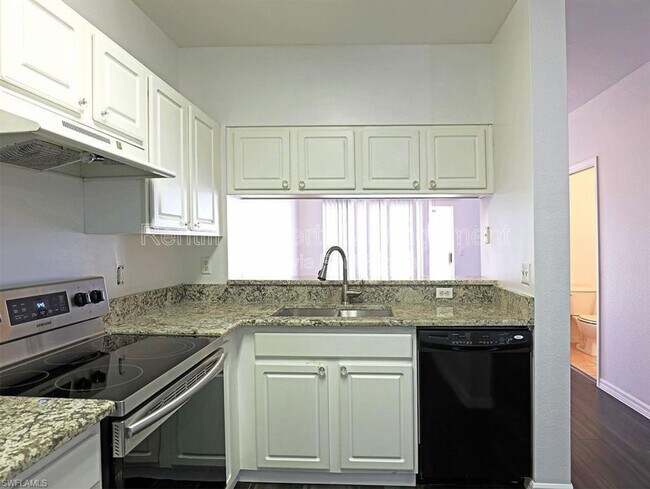 Foto del edificio - 10036 Poppy Hill Dr