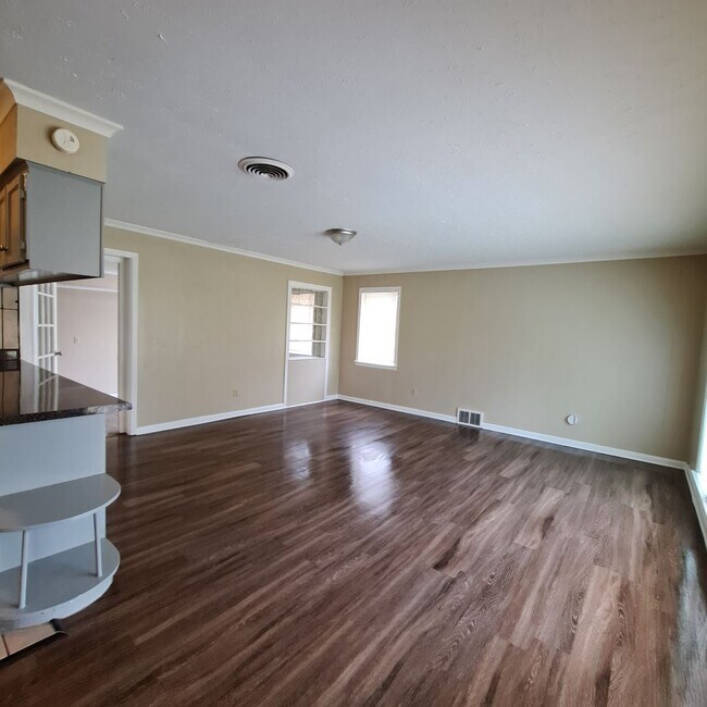 Foto del edificio - 3517 Scenic Hwy
