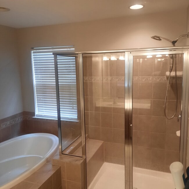 Building Photo - 20560 Harbor View Dr