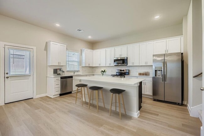 Foto del edificio - The Reserve at Arden Park