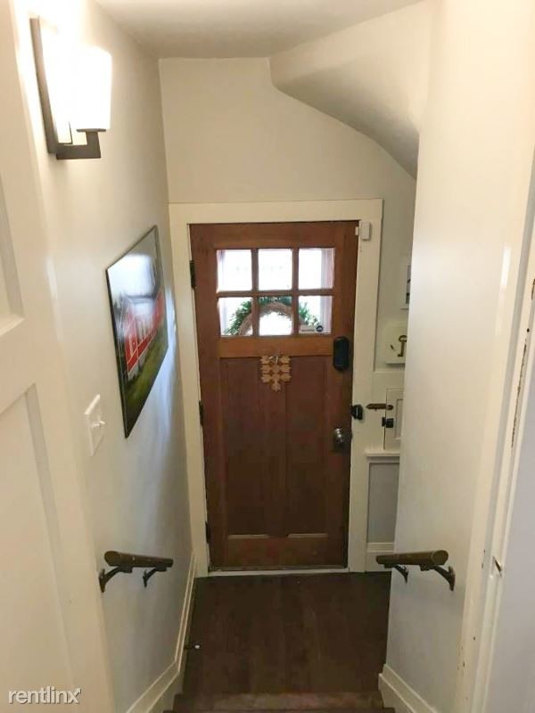Building Photo - 3 br, 1 bath House - 5100 N Diversey Blvd