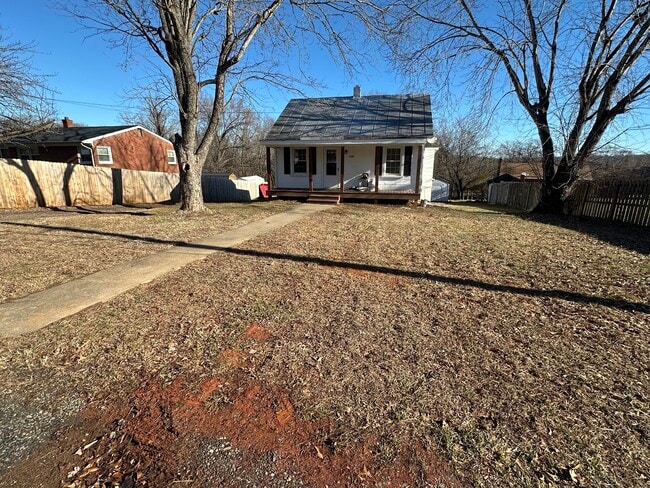 Photo - 195 Triple Oak Cir House