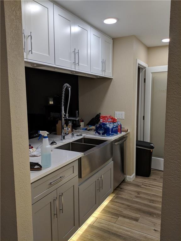 Foto del edificio - 8322 Greenslope Dr