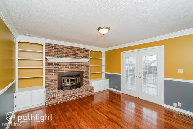 Foto del edificio - 4 br, 2.5 bath House - 10500 Waycross Aven...