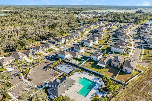 Building Photo - 1520 Blue Rose Dr