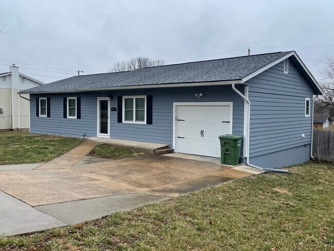 Foto del edificio - 1812 Briarwood Dr