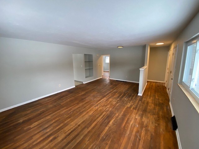 Building Photo - 3394 Seabrook Ave
