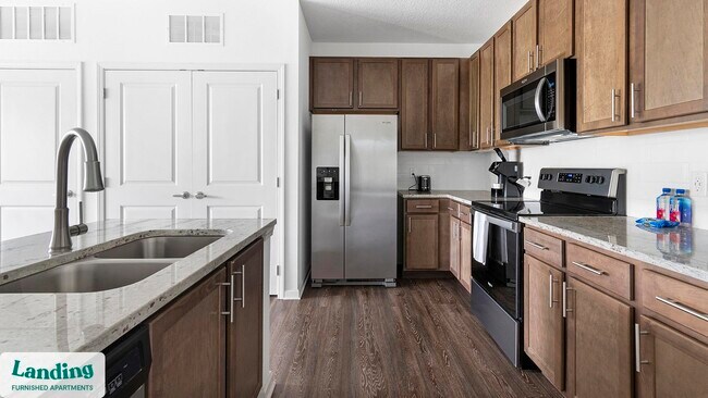 Building Photo - 1905 Promenade Way