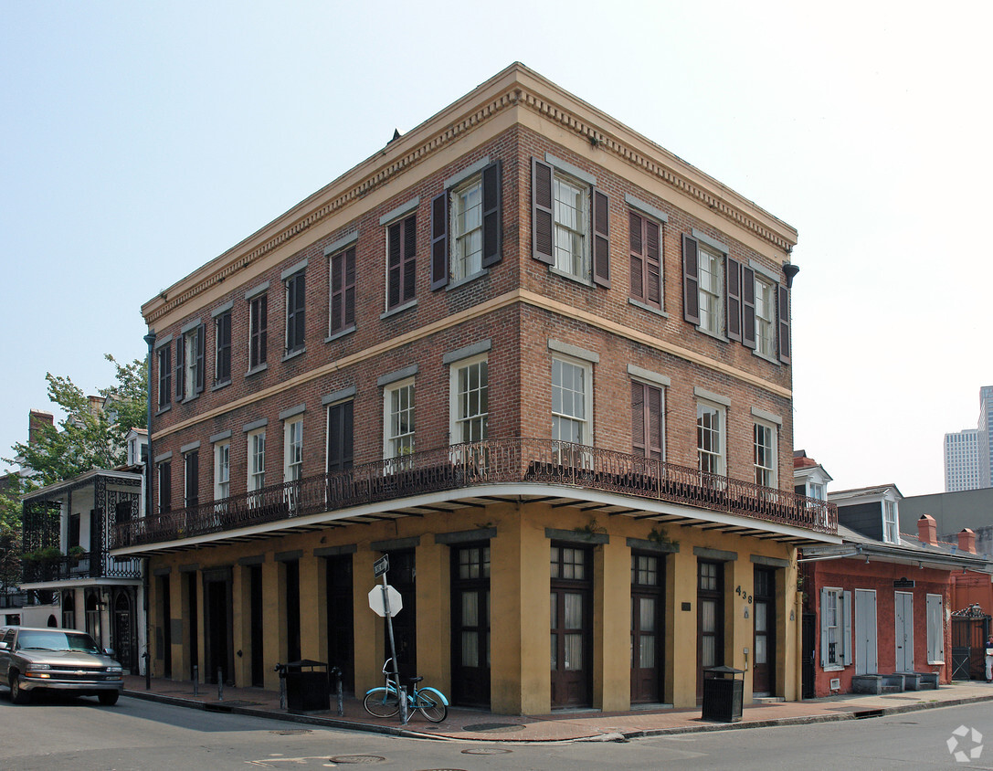 Primary Photo - 438 Dauphine St