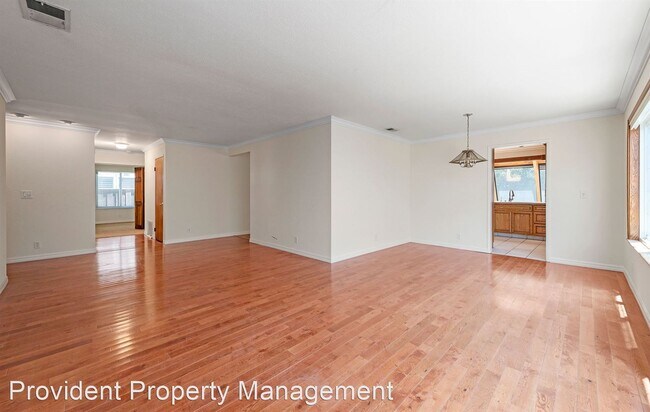 Building Photo - 4 br, 2 bath House - 164 Sprucemont Place