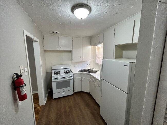 Foto del edificio - 8807 Timberside Dr