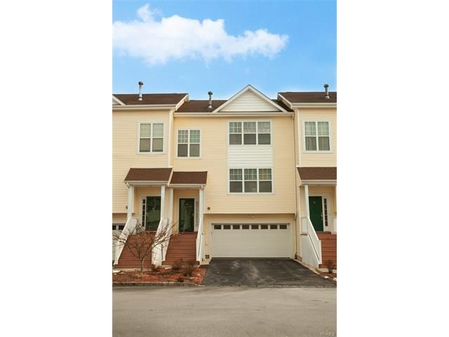Foto principal - 99 Wood Lake Dr
