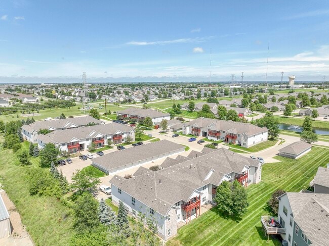 Exterior - Aerial View - Reserve at Glenstone