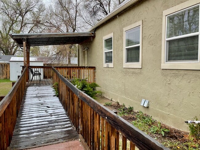 Building Photo - 2101 E Willamette Ave