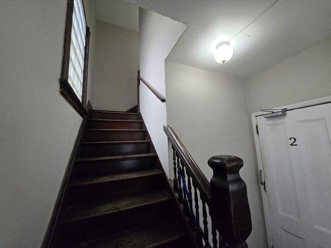 Building Photo - 195 Meigs St