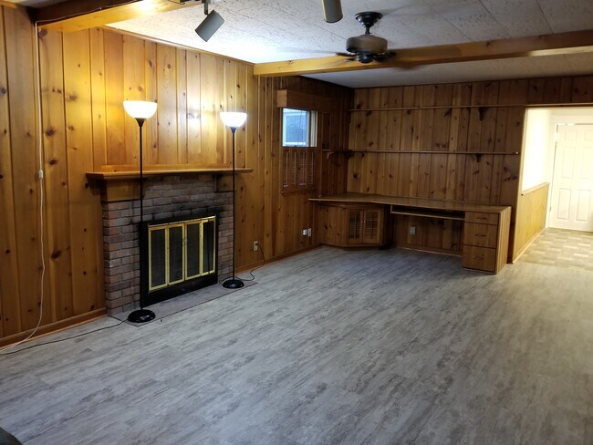 220 E Lima St Unit 220 Findlay OH 45840 220 E Lima St Findlay OH Apartments For Rent In 