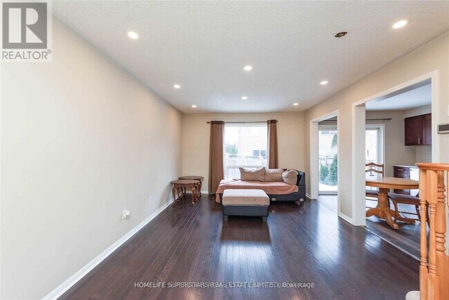 Photo du bâtiment - 1420 Mcdermott Wy