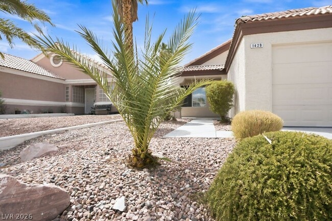 Foto del edificio - 1429 Lilac Breeze Cir