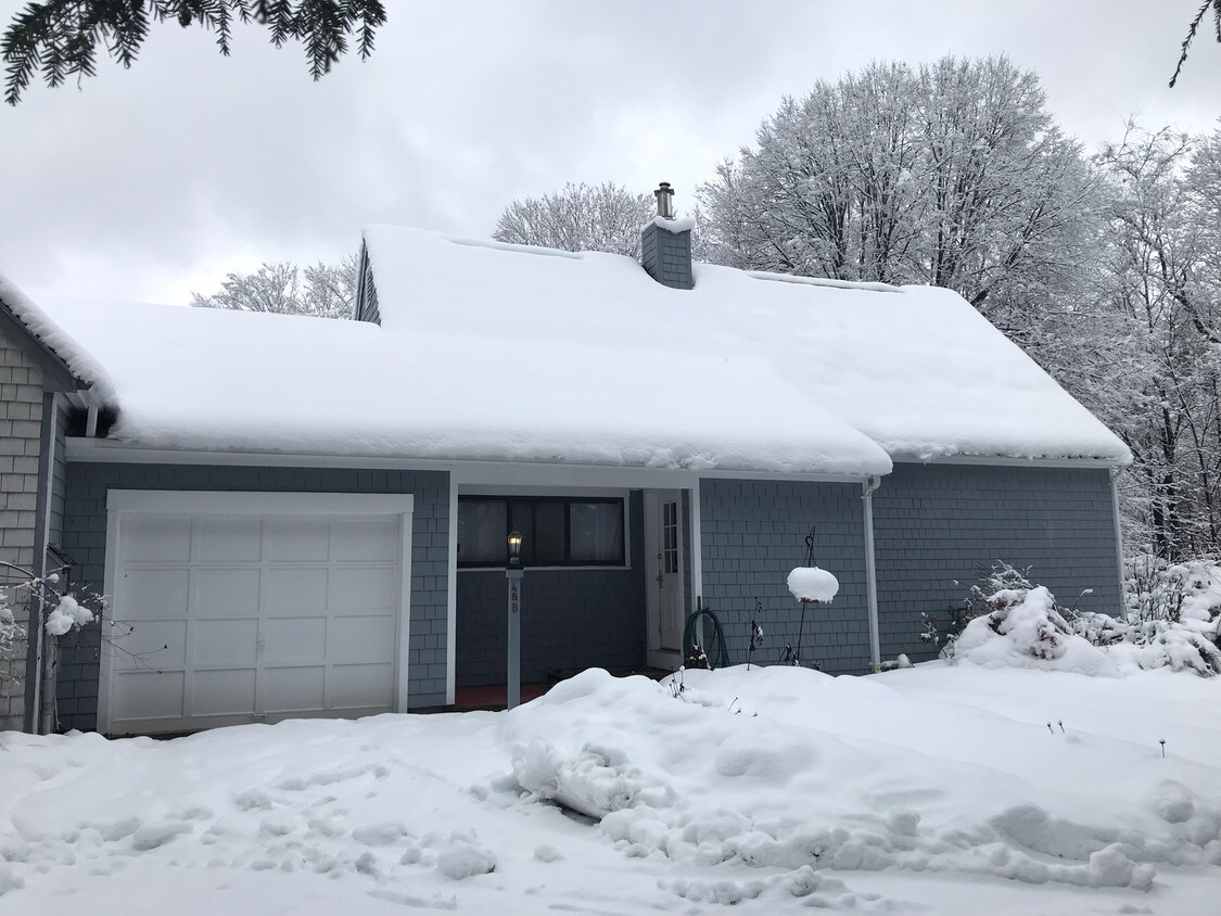 48 Packard Rd, Jericho, VT 05465 Townhome Rentals in Jericho VT