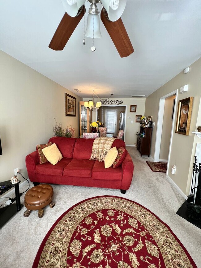 Building Photo - Lovely 2Br 2.5Ba Townhome in Brier Creek! ...