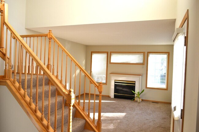 Foto del edificio - 1033 Lovell Ave W