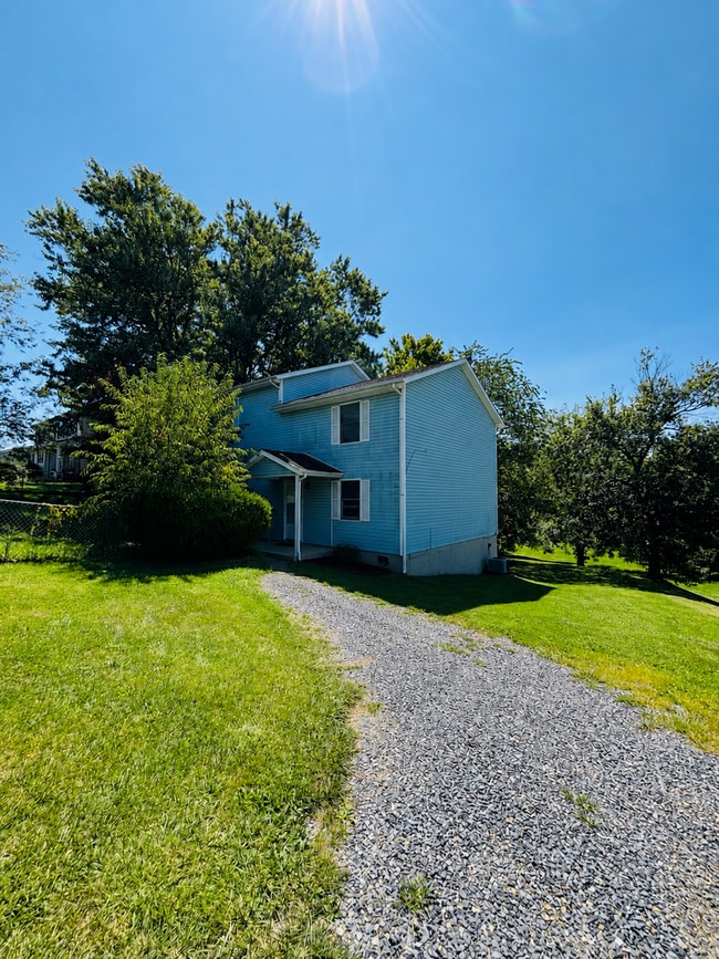Building Photo - 365 Wakeman Ct NE