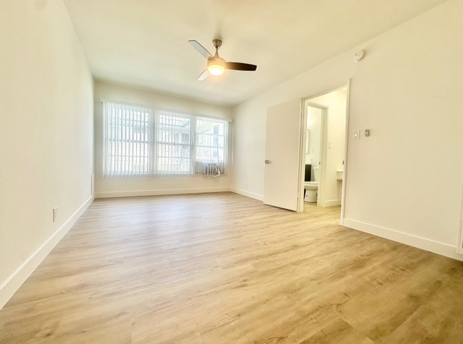Building Photo - 112 N Normandie Ave Los Angeles, CA 90004