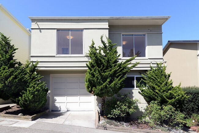 Building Photo - 309 Panorama Dr