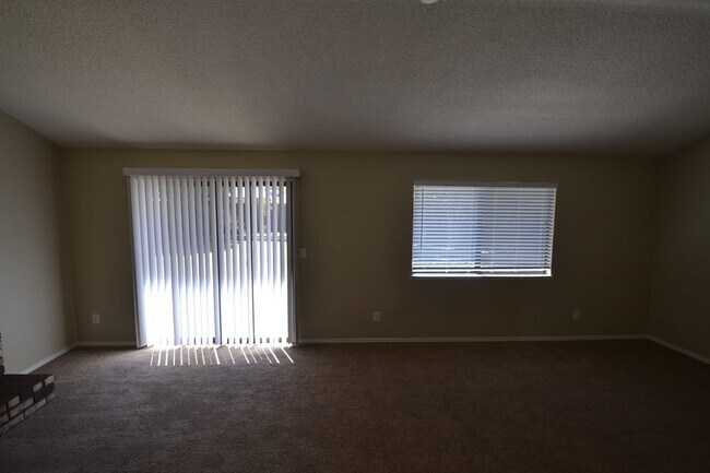 Foto del edificio - 1330 Lamborghini Ct