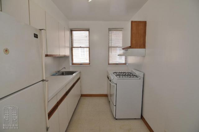Building Photo - 1 bedroom in SUNNYSIDE NY 11104