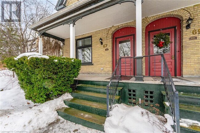 Photo du bâtiment - 67 Ahrens St W