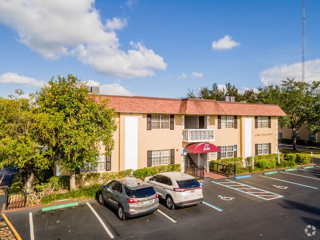Building Photo - Lake Villa Apartments