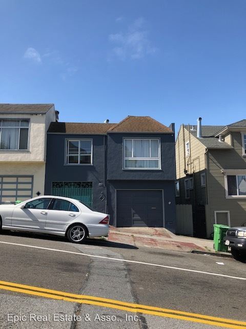 Building Photo - 1447 Newcomb Ave