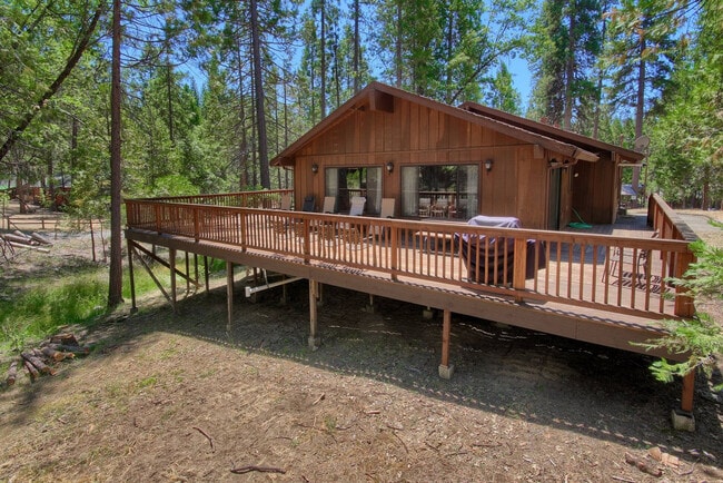 Building Photo - 8041 Chilnualna Falls Rd