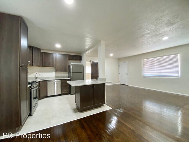 Building Photo - 2 br, 2 bath House - 2731 Santa Cruz Ave SE