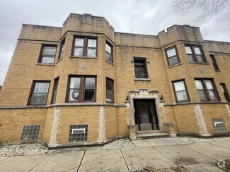 Building Photo - 3217 W Balmoral Ave