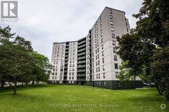 Building Photo - 10-610 Highland Crescent