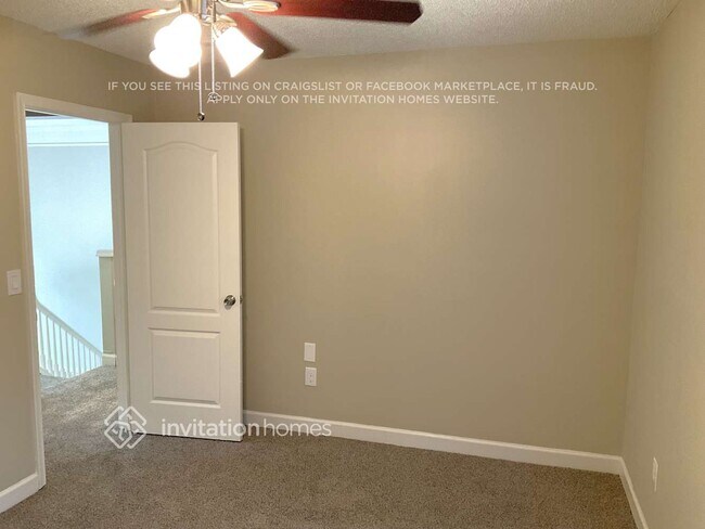 Foto del edificio - 3733 Lancewood Dr