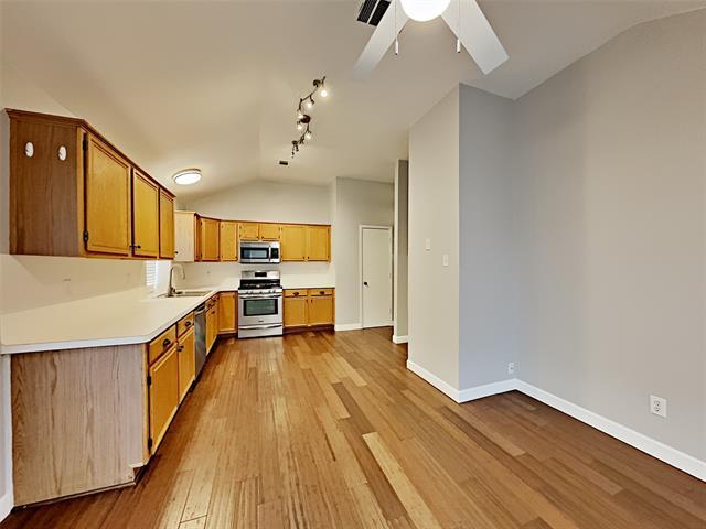 Building Photo - 937 Golden Grove Dr
