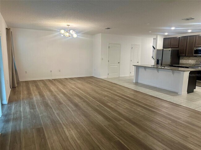 Building Photo - 125 Villavista Ct