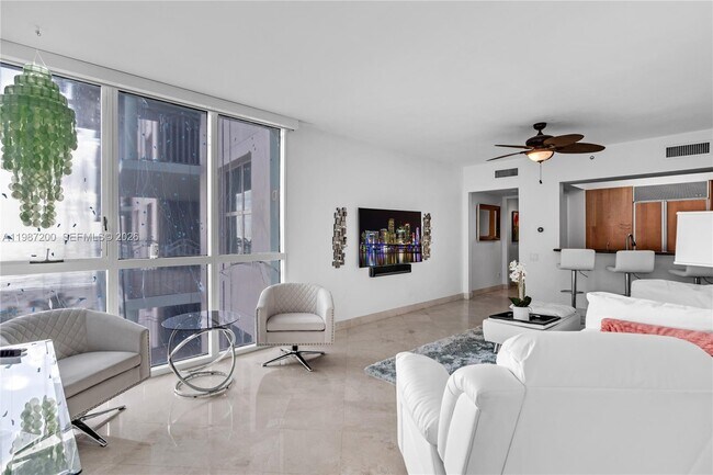 Building Photo - 1500 Ocean Dr